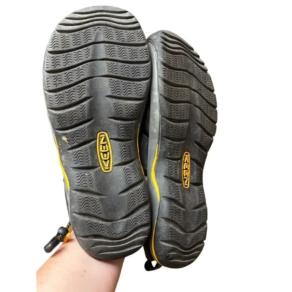 Keen Sandals Men’s size 8 hiking outdoor‎ black